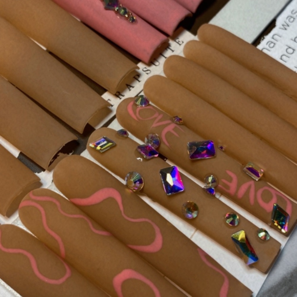 COPY - COPY - Press on nails